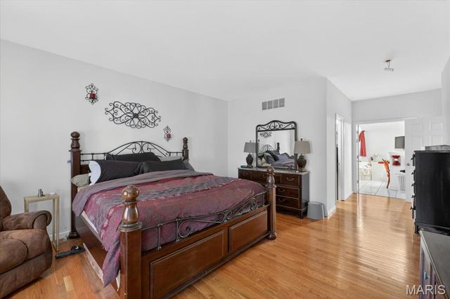 4216 Corrales Drive, Florissant, MO 63034