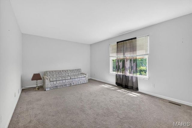 4216 Corrales Drive, Florissant, MO 63034