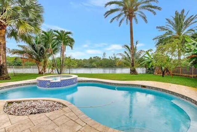 5408 SW 195th Terrace, Miramar, FL 33029