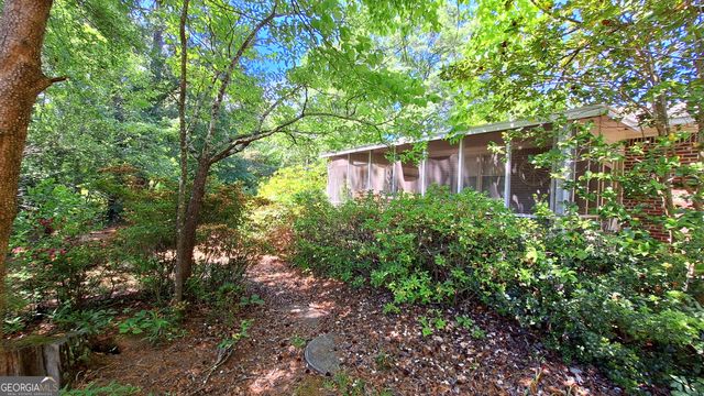 1239 Milstead Avenue NE, Conyers, GA 30012