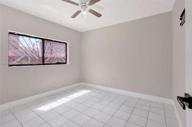 7732 W 29th Way 102, Hialeah, FL 33018