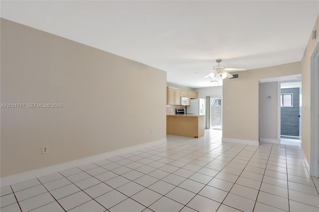 7732 W 29th Way 102, Hialeah, FL 33018