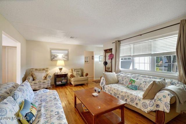 81 Berry Place, Long Branch, NJ 07740