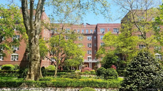 77-15 113th Street 6K, Forest Hills, NY 11375