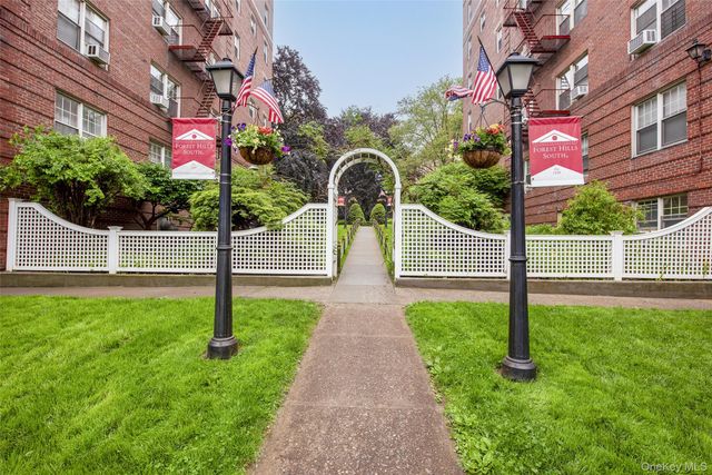 77-15 113th Street 6K, Forest Hills, NY 11375