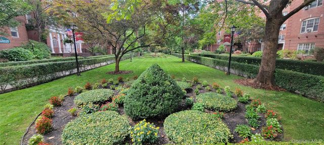 77-15 113th Street 6K, Forest Hills, NY 11375