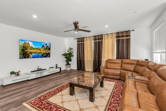 4506 Duckhawk Cir, Rancho Cordova, CA 95742