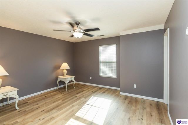 248 Blossom Lane, Elizabethtown, KY 42701