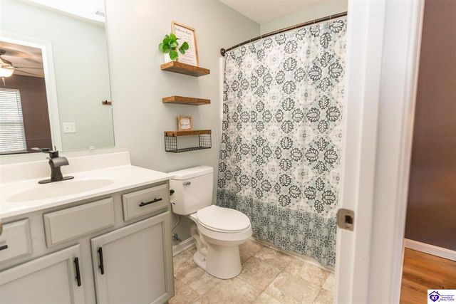 248 Blossom Lane, Elizabethtown, KY 42701