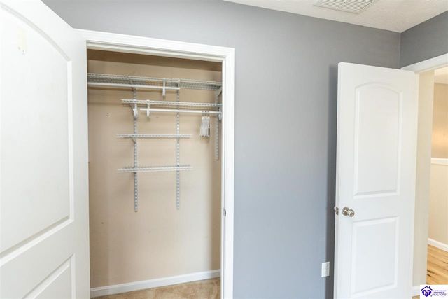 248 Blossom Lane, Elizabethtown, KY 42701