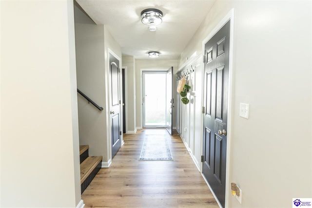 248 Blossom Lane, Elizabethtown, KY 42701