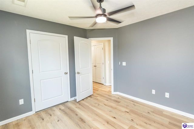 248 Blossom Lane, Elizabethtown, KY 42701