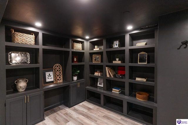 248 Blossom Lane, Elizabethtown, KY 42701