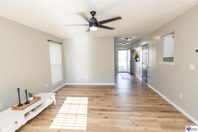 248 Blossom Lane, Elizabethtown, KY 42701