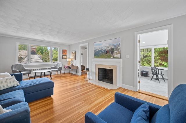 150 Cotton St, Newton, MA 02458