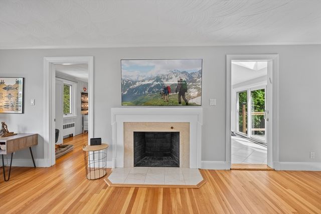 150 Cotton St, Newton, MA 02458