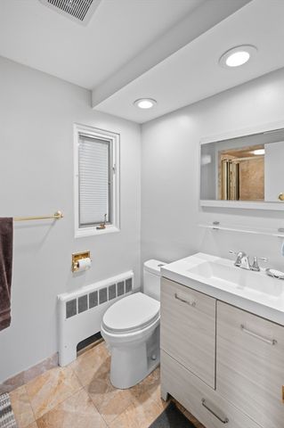 150 Cotton St, Newton, MA 02458