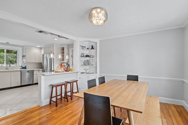 150 Cotton St, Newton, MA 02458