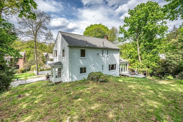 150 Cotton St, Newton, MA 02458