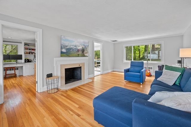 150 Cotton St, Newton, MA 02458