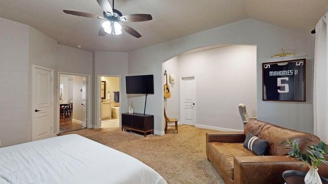 1119 Kettlewood Drive, Justin, TX 76247