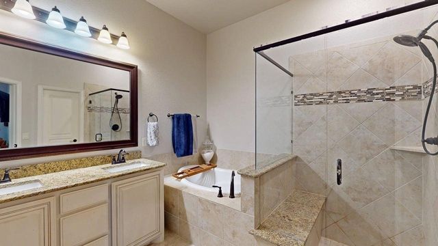 1119 Kettlewood Drive, Justin, TX 76247