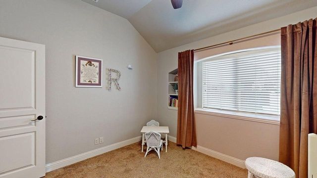 1119 Kettlewood Drive, Justin, TX 76247