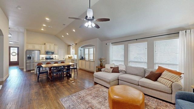 1119 Kettlewood Drive, Justin, TX 76247