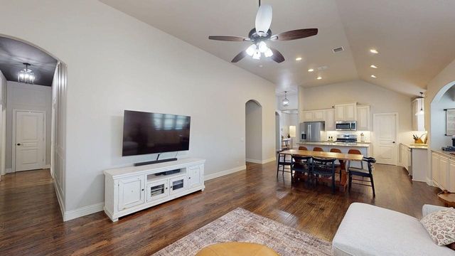 1119 Kettlewood Drive, Justin, TX 76247