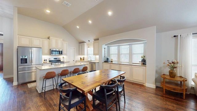 1119 Kettlewood Drive, Justin, TX 76247