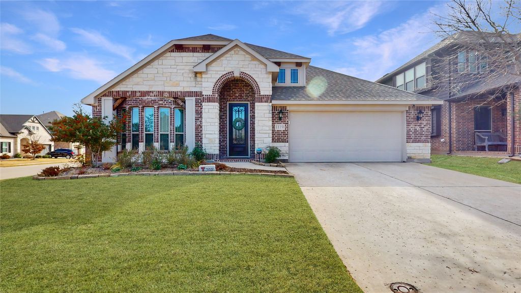 1119 Kettlewood Drive, Justin, TX 76247