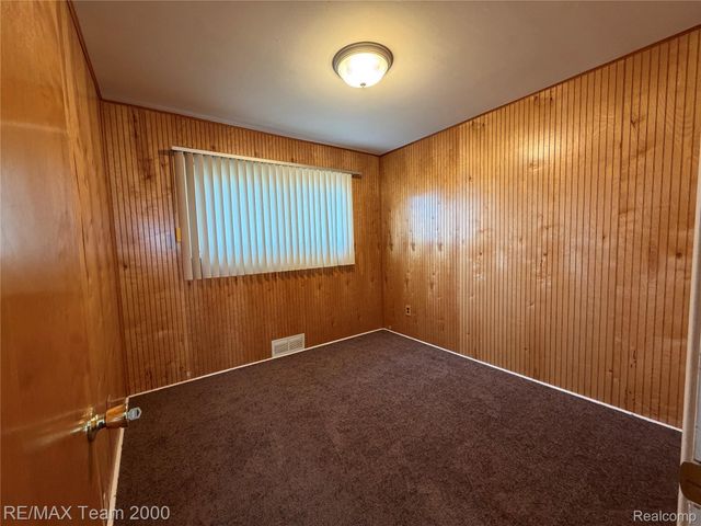 1032 GILMAN Street, Garden City, MI 48135