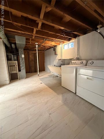 1032 GILMAN Street, Garden City, MI 48135