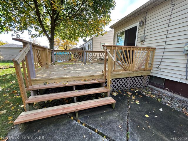 1032 GILMAN Street, Garden City, MI 48135