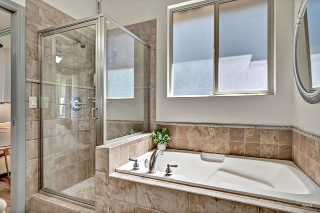 830 E Thunderbird Court, Eagle, ID 83616