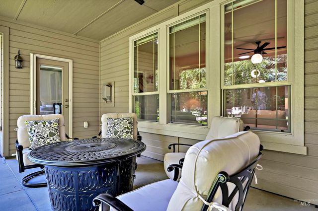 830 E Thunderbird Court, Eagle, ID 83616