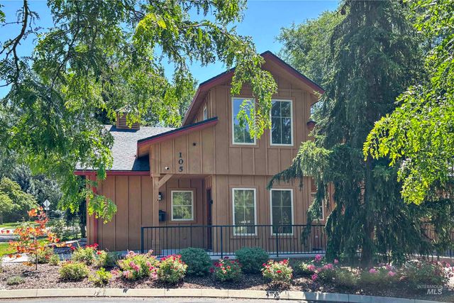 830 E Thunderbird Court, Eagle, ID 83616