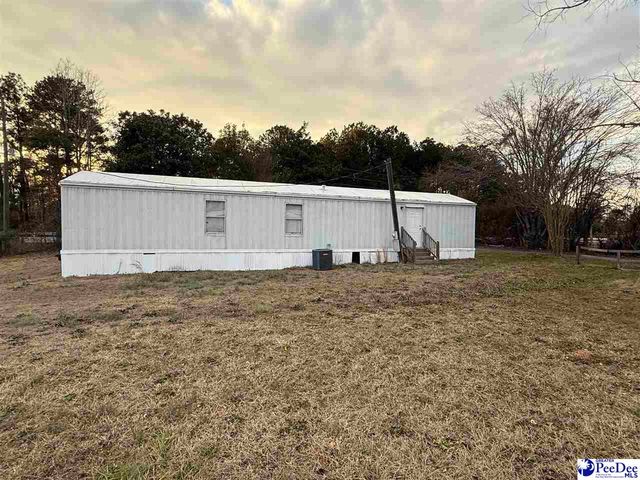 1617 Knight Heron Ln, Darlington, SC 29532
