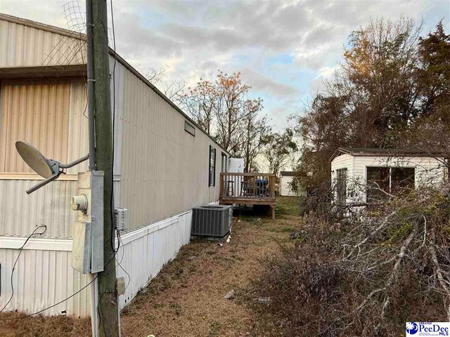 1617 Knight Heron Ln, Darlington, SC 29532