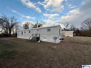 1617 Knight Heron Ln, Darlington, SC 29532