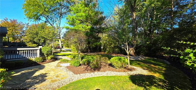 15017 Regency Drive, Strongsville, OH 44149