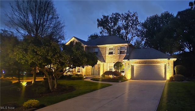 15017 Regency Drive, Strongsville, OH 44149