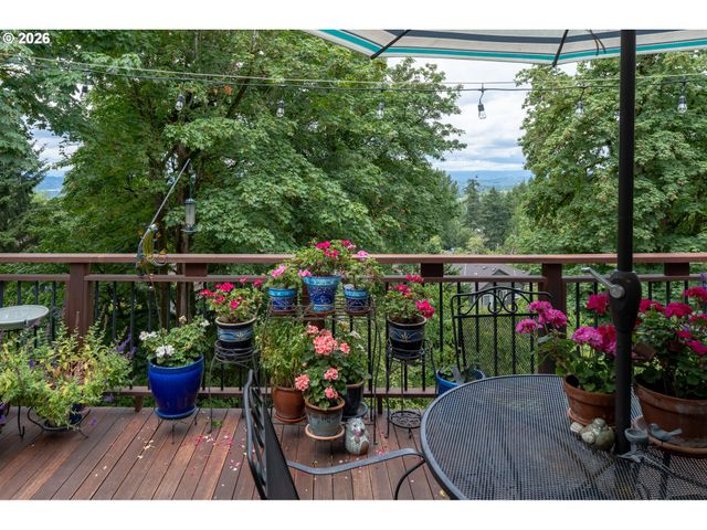 107 GARIBALDI St, Lake Oswego, OR 97035