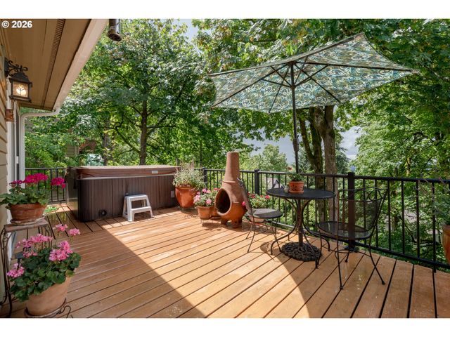 107 GARIBALDI St, Lake Oswego, OR 97035