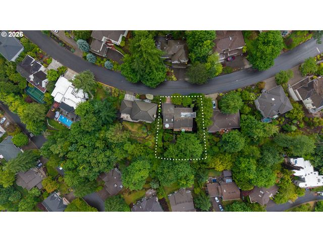 107 GARIBALDI St, Lake Oswego, OR 97035