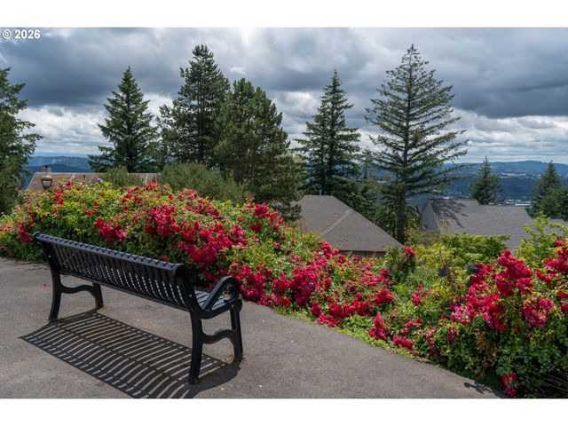 107 GARIBALDI St, Lake Oswego, OR 97035