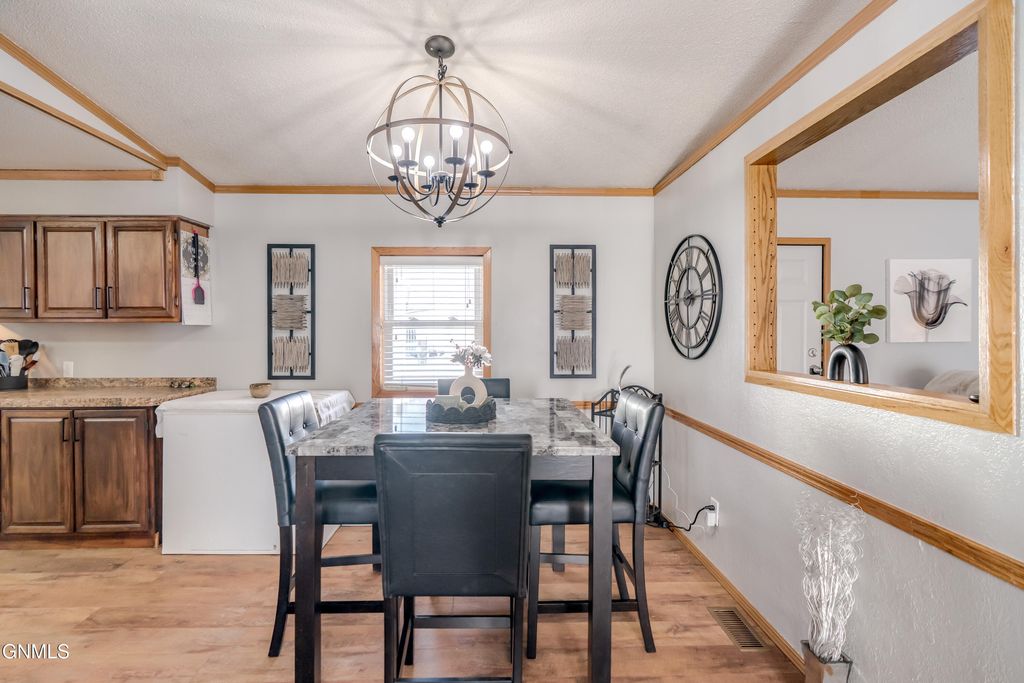 4333 Hale Lane, Bismarck, ND 58503 photo 20