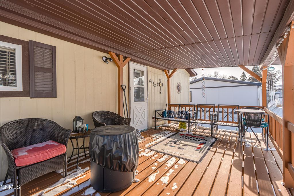 4333 Hale Lane, Bismarck, ND 58503 photo 3