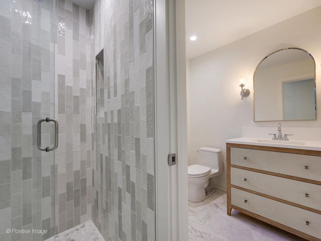 3031 Indianwood Road, Wilmette, IL 60091