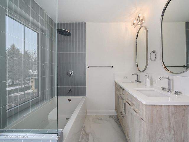 3031 Indianwood Road, Wilmette, IL 60091